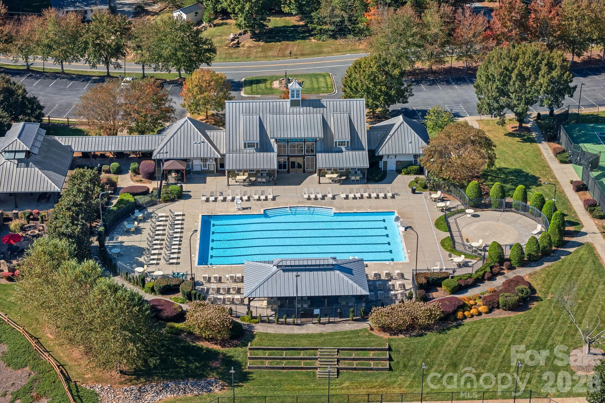 121 Willow Bend Court