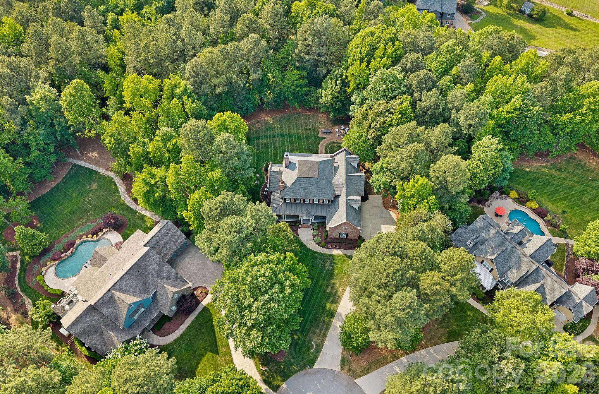 121 Willow Bend Court
