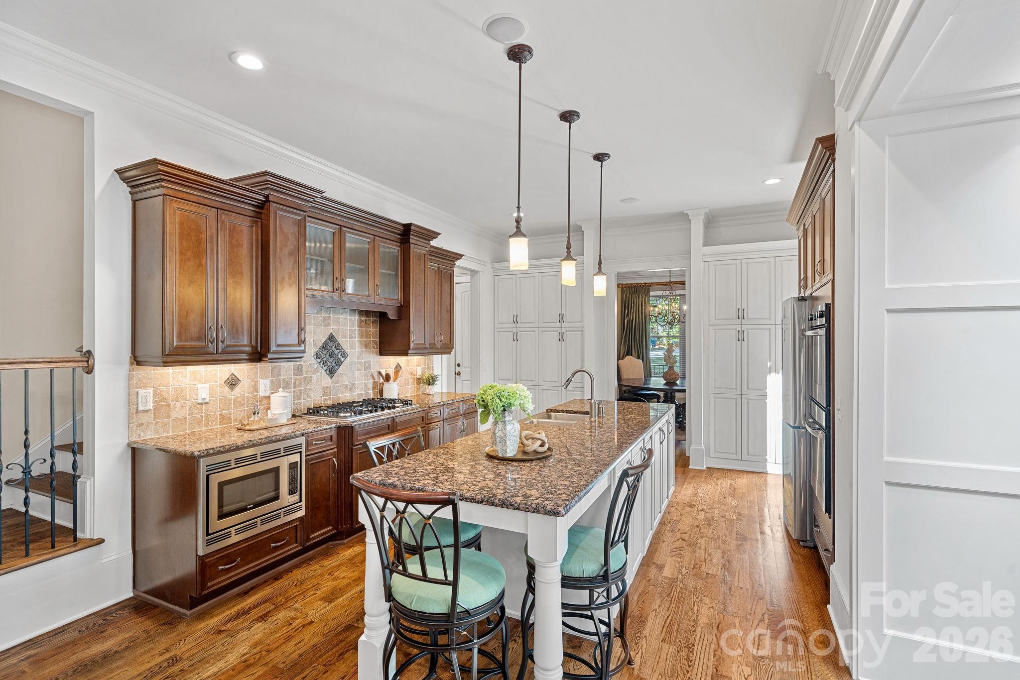 121 Willow Bend Court