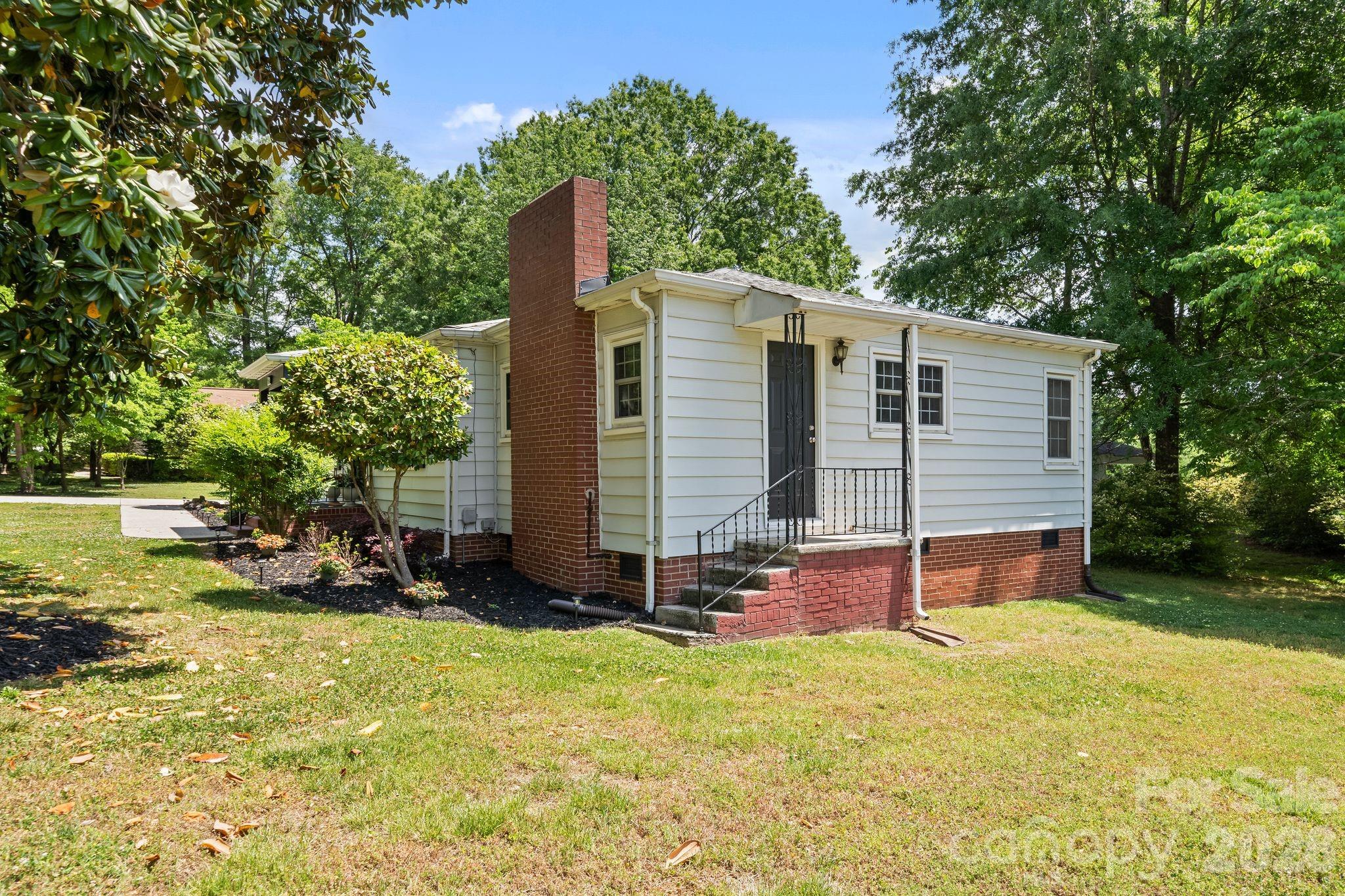 753 Carpenter Avenue