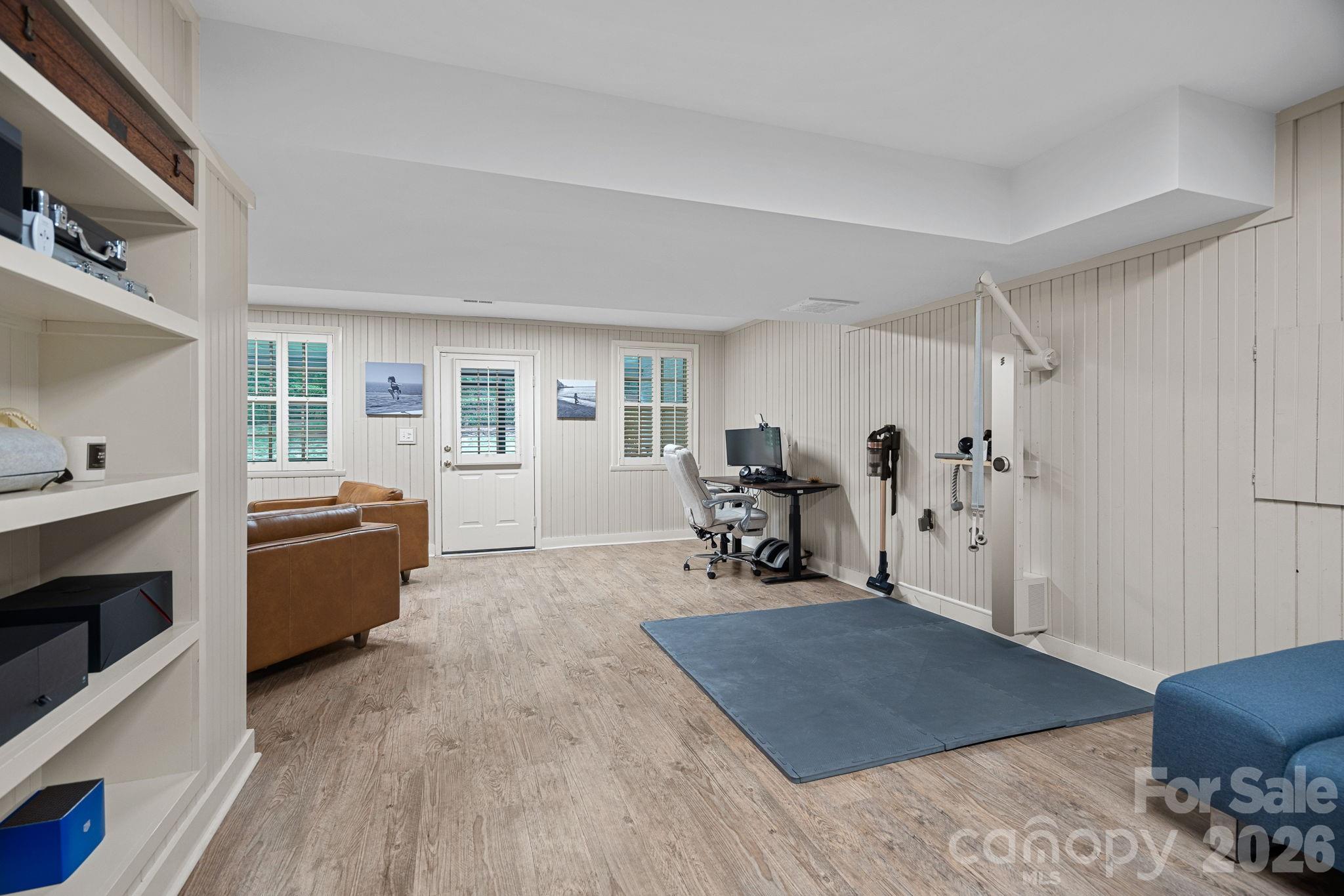 251 Ney Circle