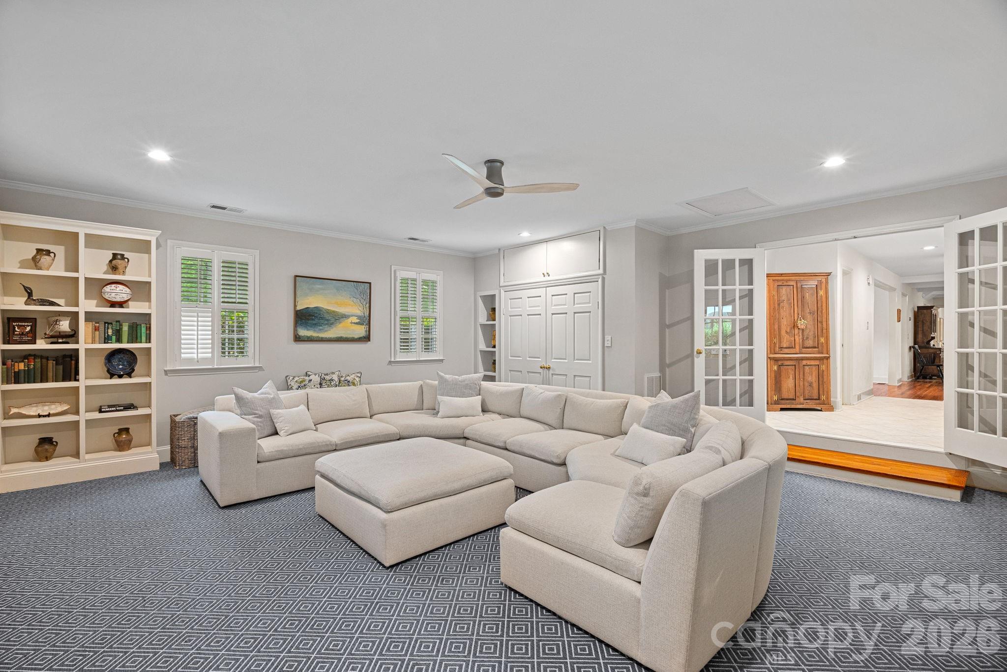 251 Ney Circle