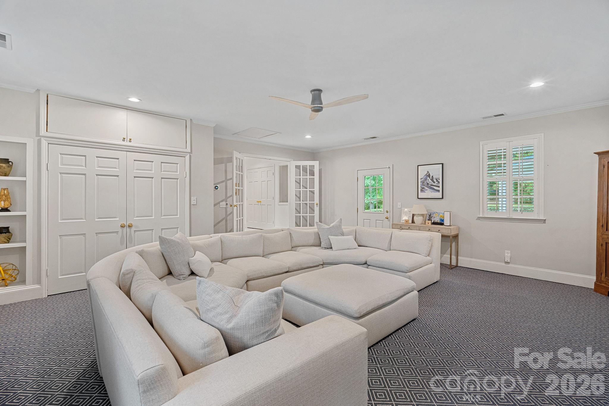 251 Ney Circle