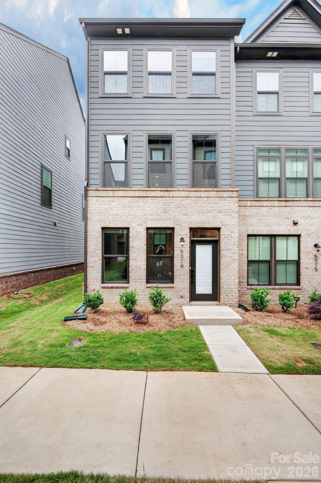 6019 Fonsac Lane Unit: 2007A