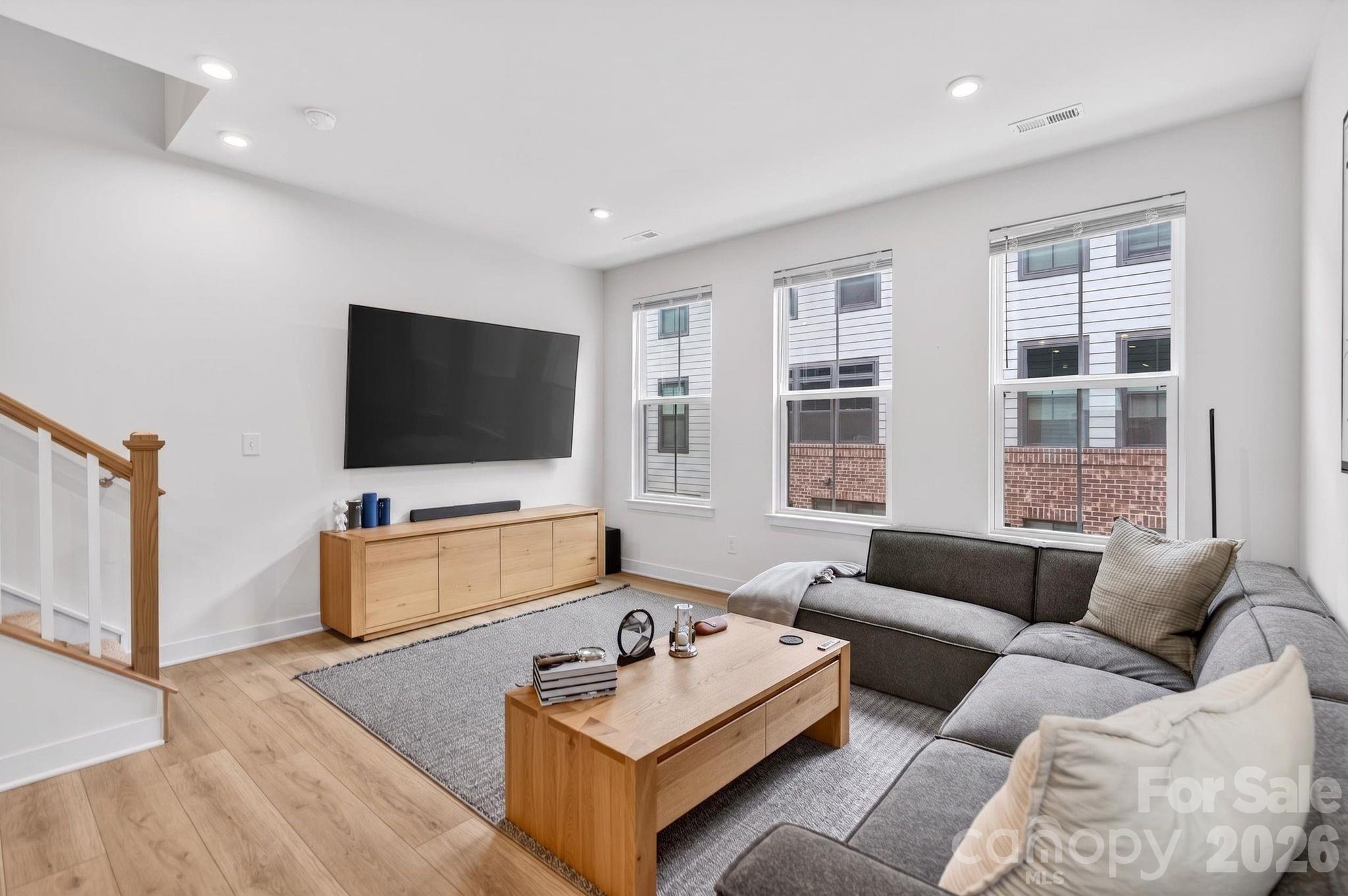 6019 Fonsac Lane Unit: 2007A