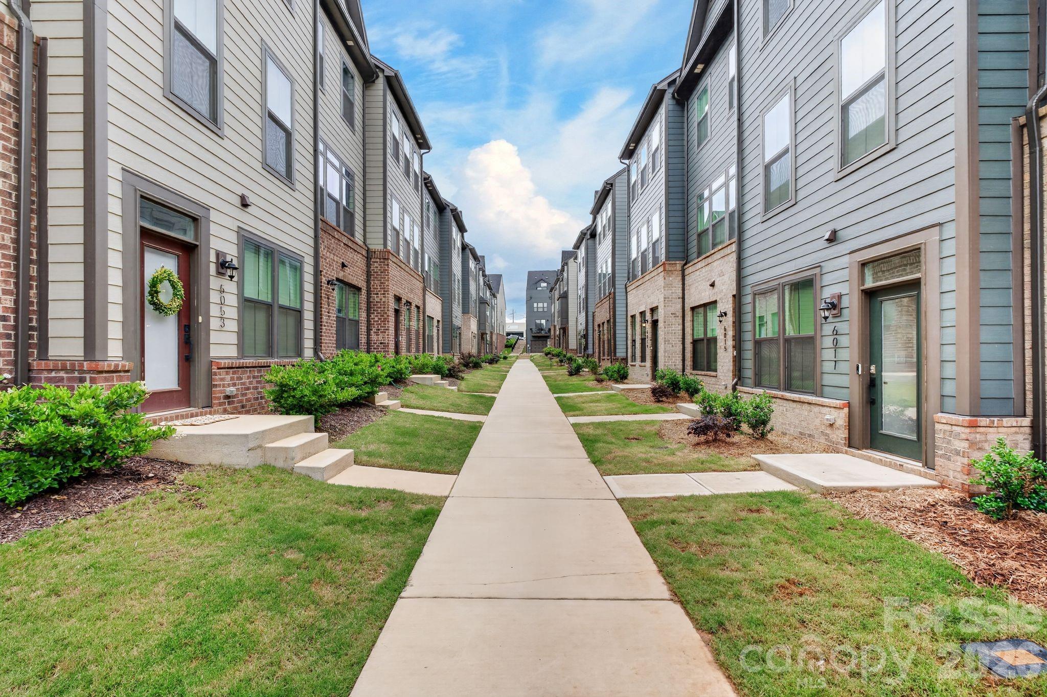 6019 Fonsac Lane Unit: 2007A