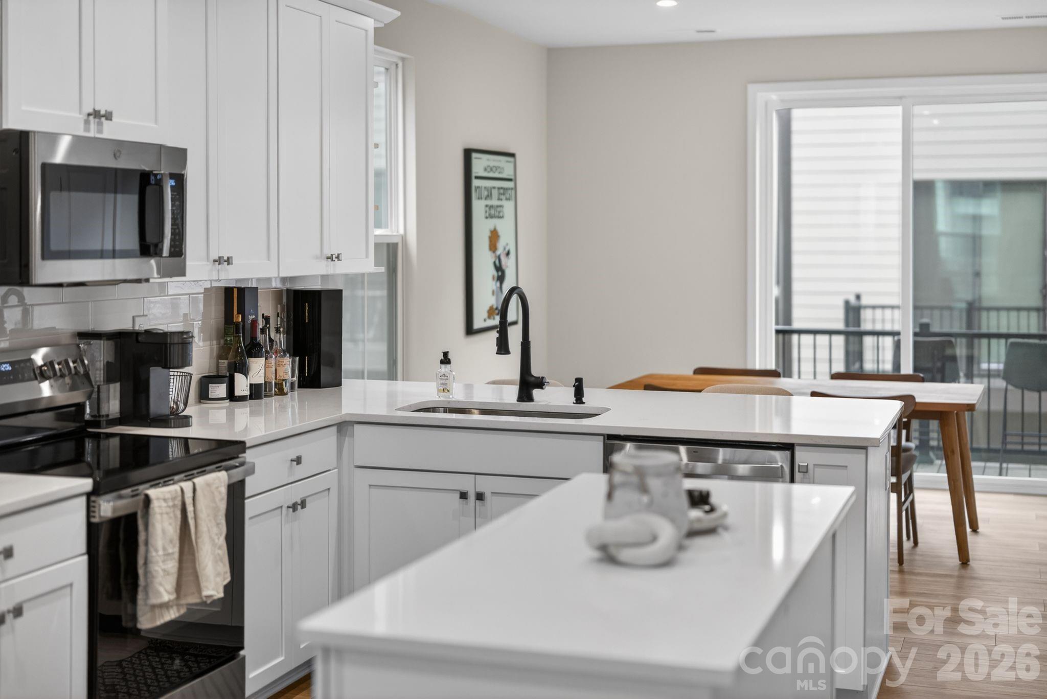 6019 Fonsac Lane Unit: 2007A