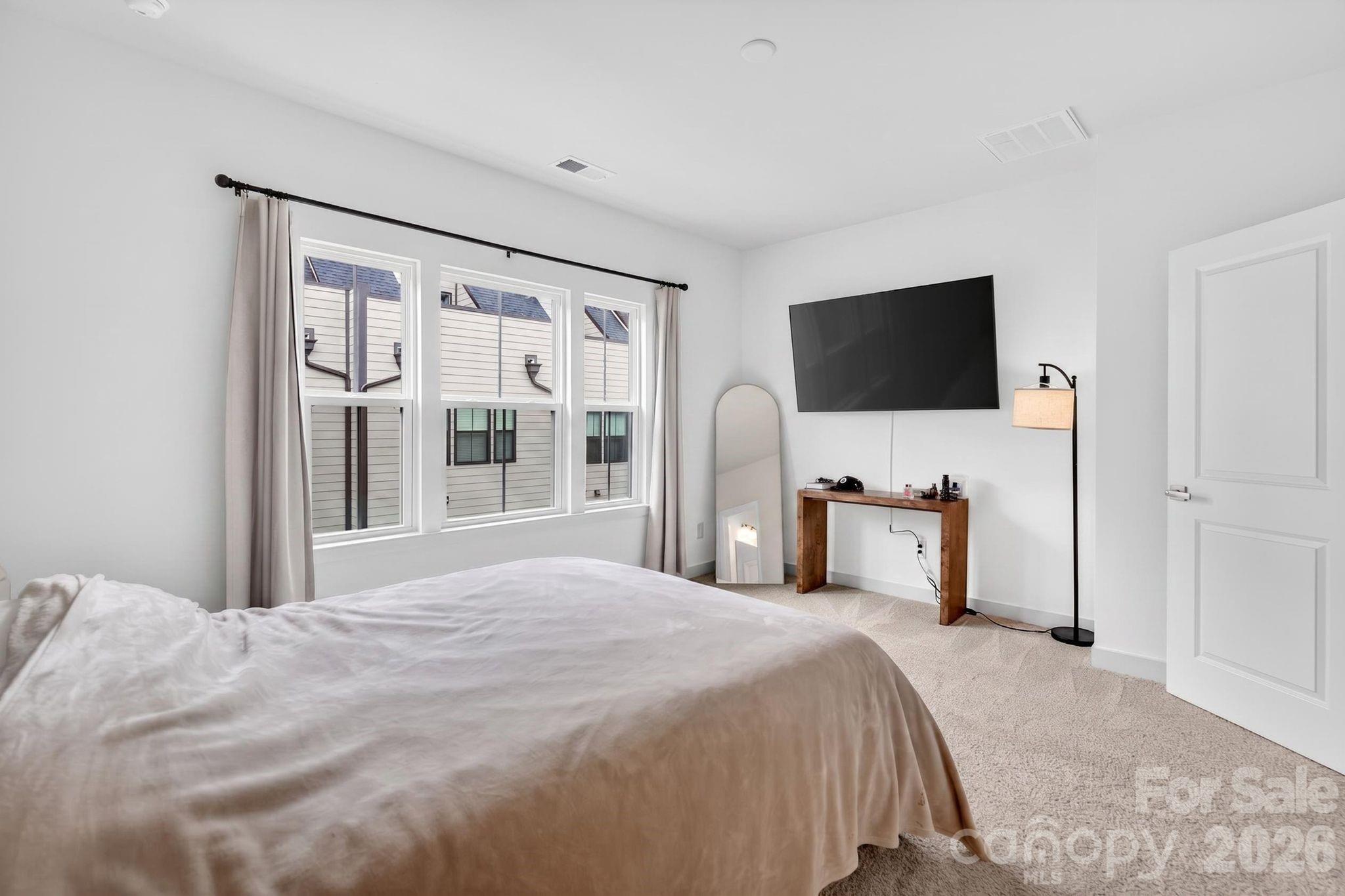 6019 Fonsac Lane Unit: 2007A