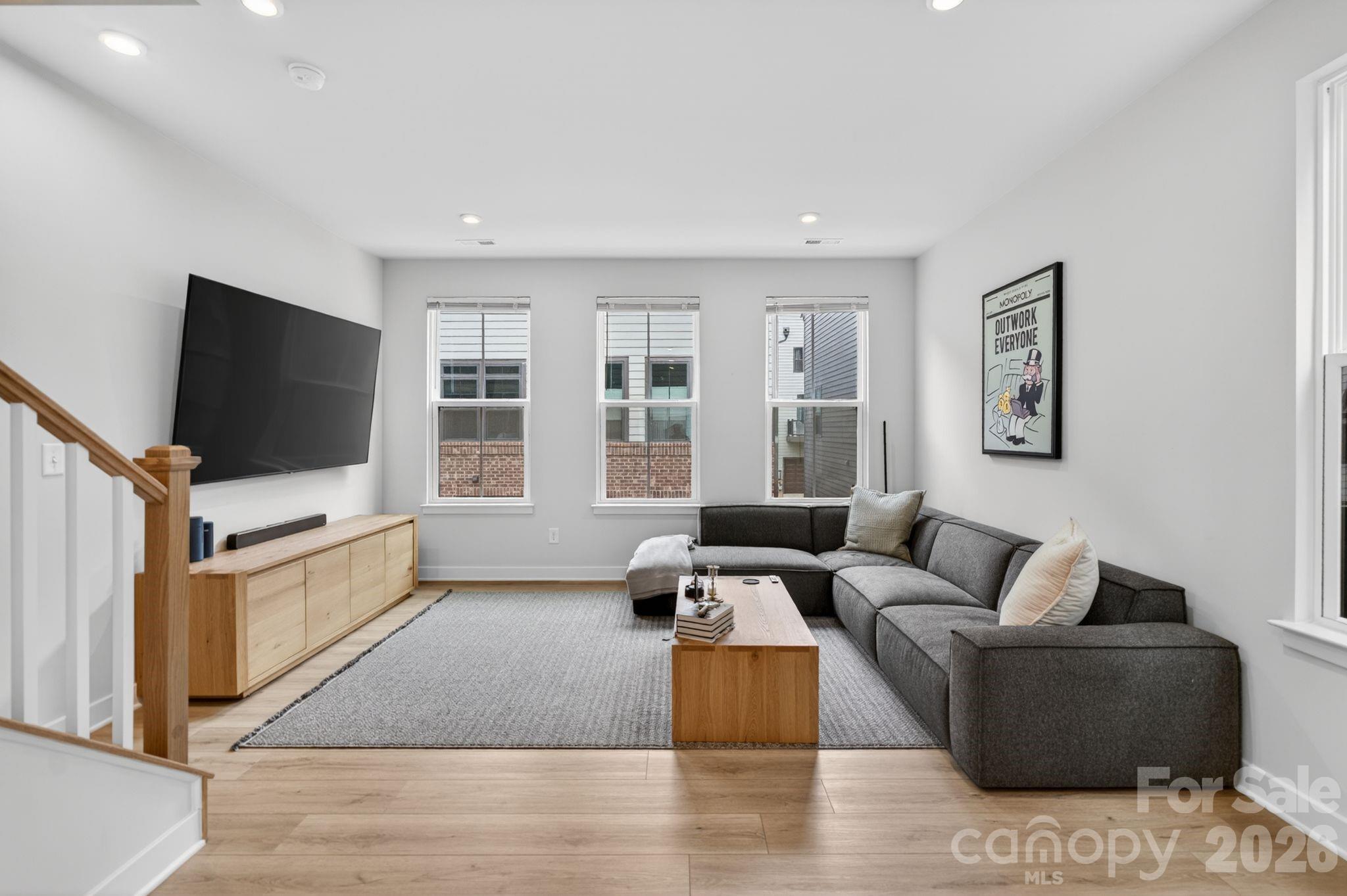 6019 Fonsac Lane Unit: 2007A
