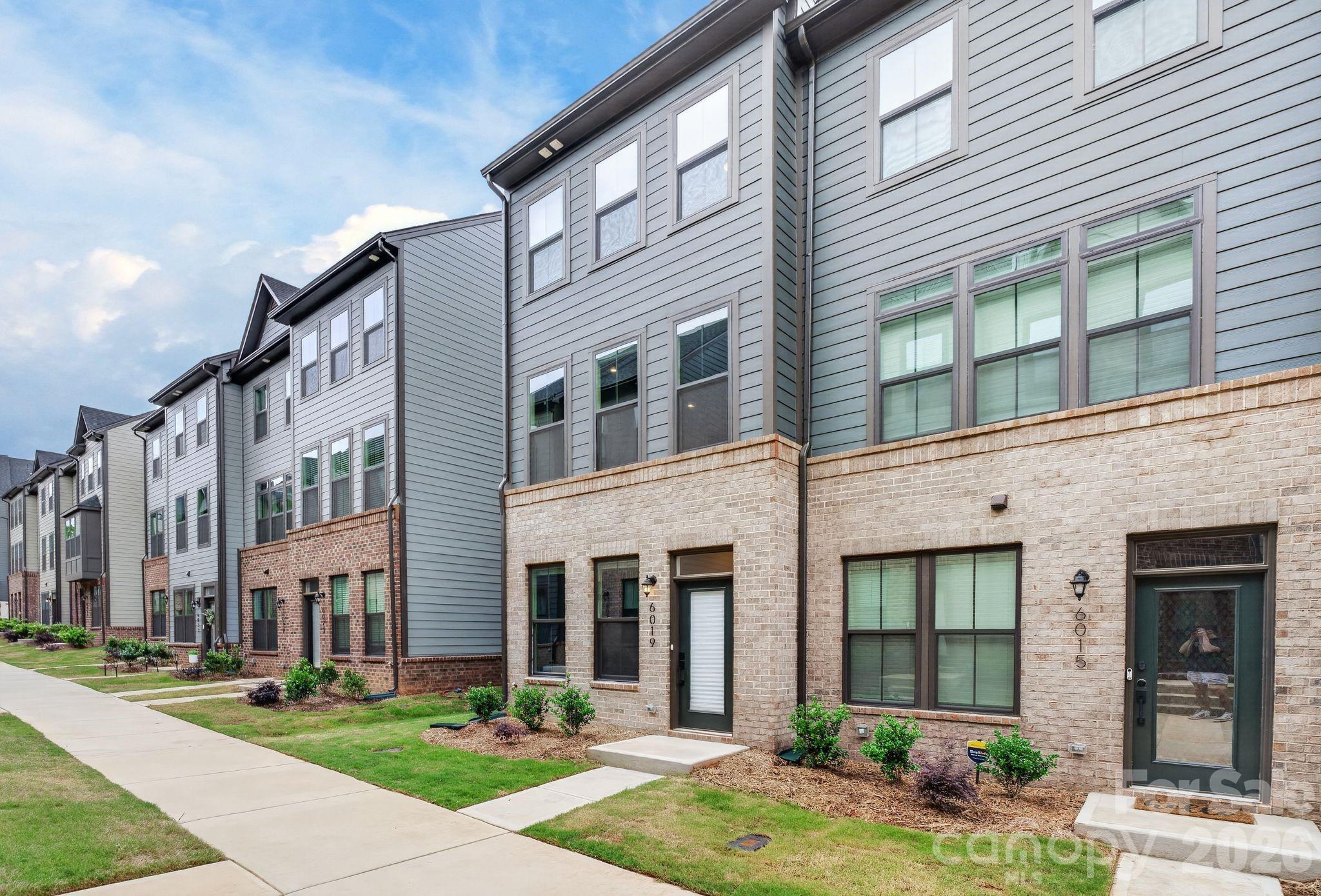 6019 Fonsac Lane Unit: 2007A