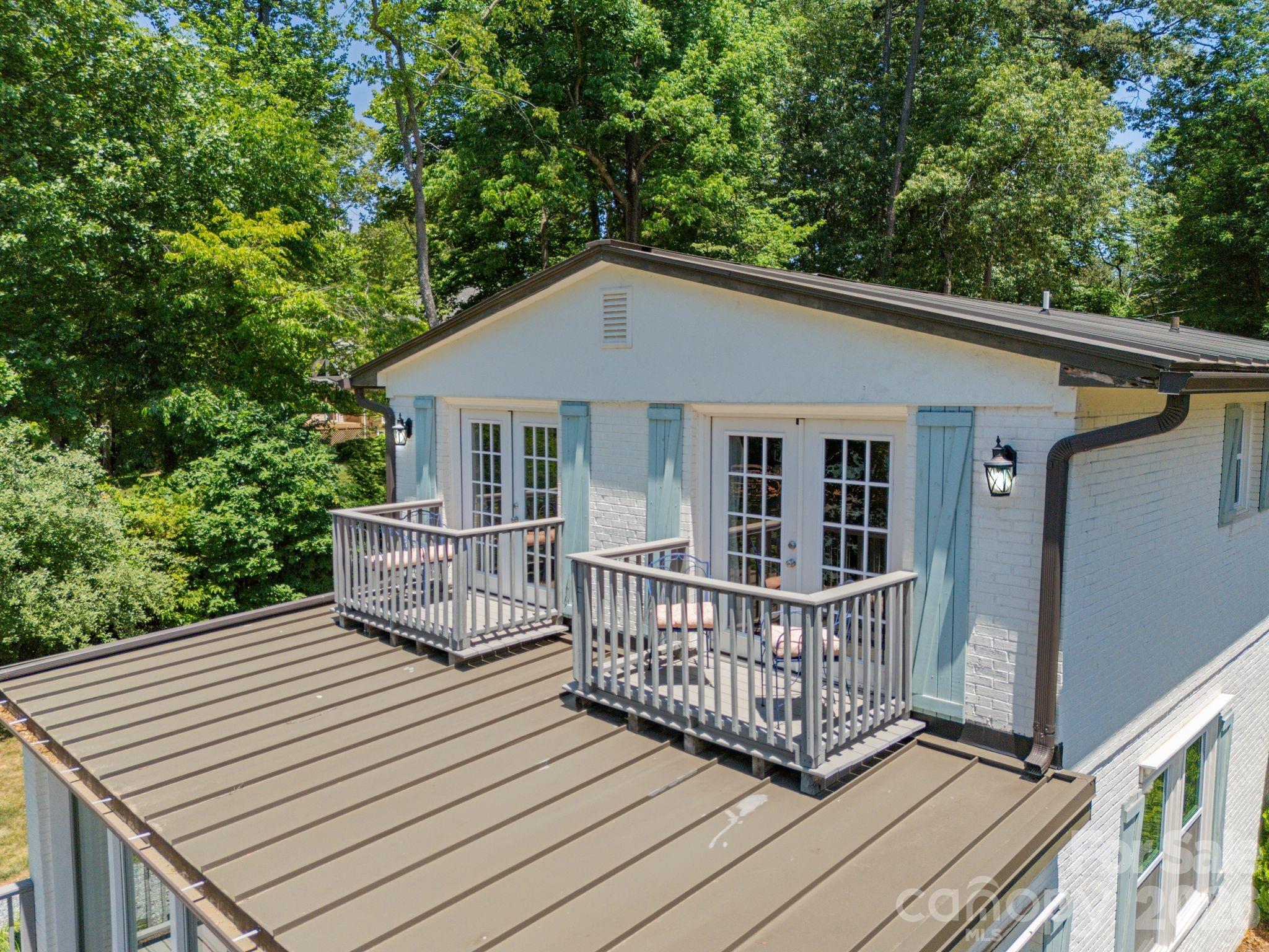383 Sundown Road