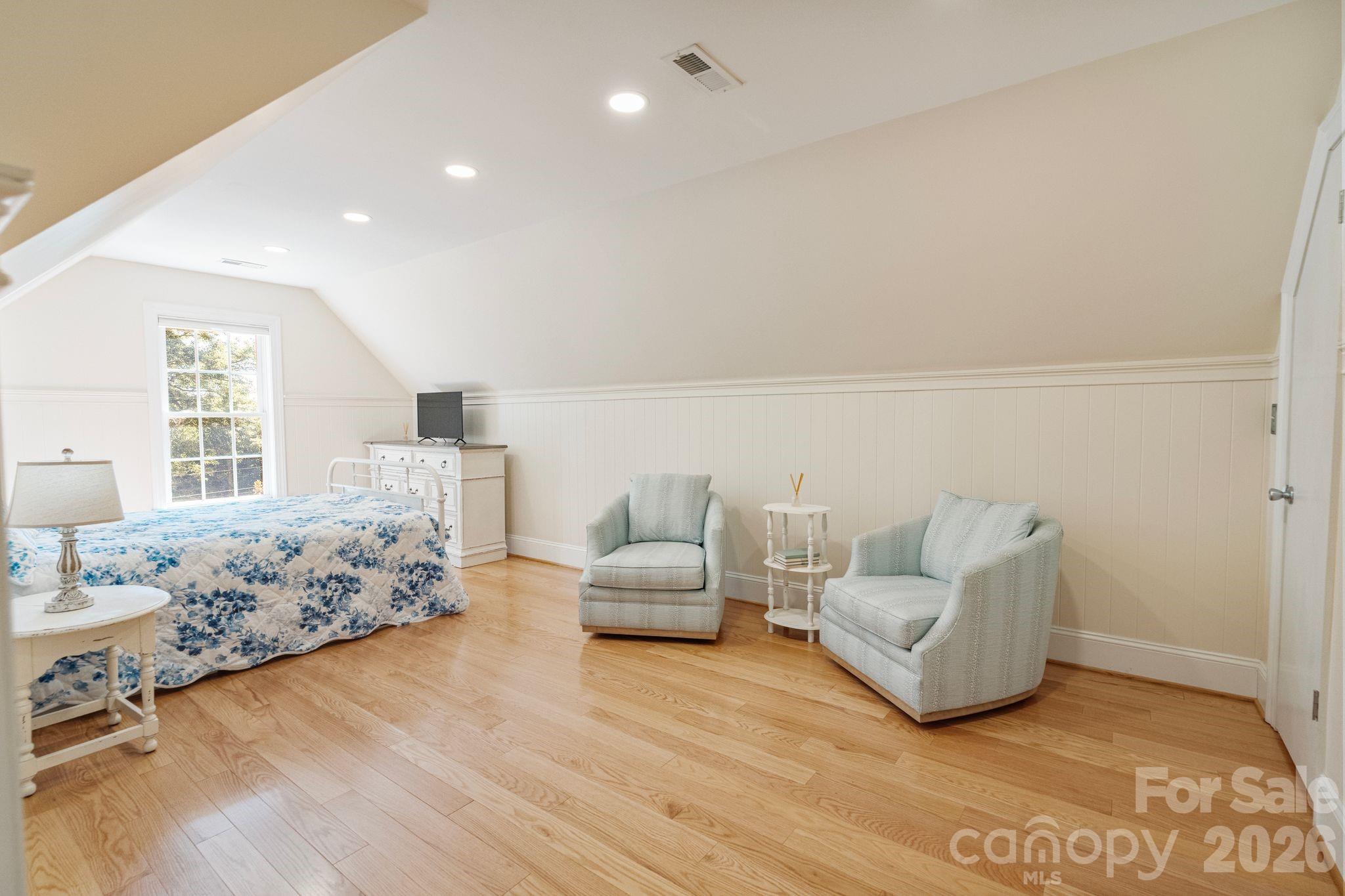 108 Broadview Circle