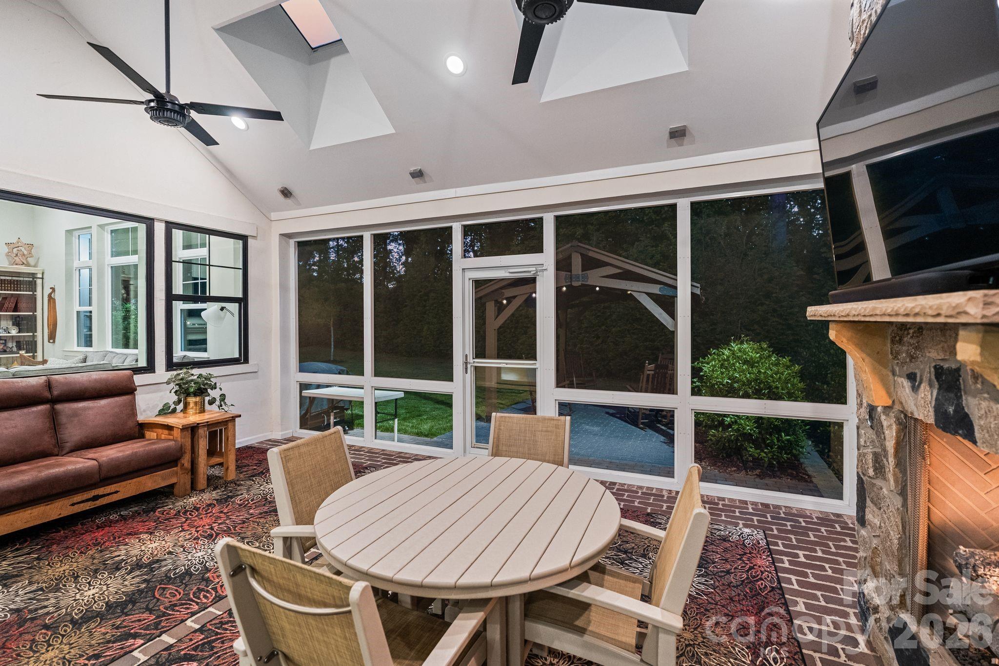 13212 Oak Farm Lane