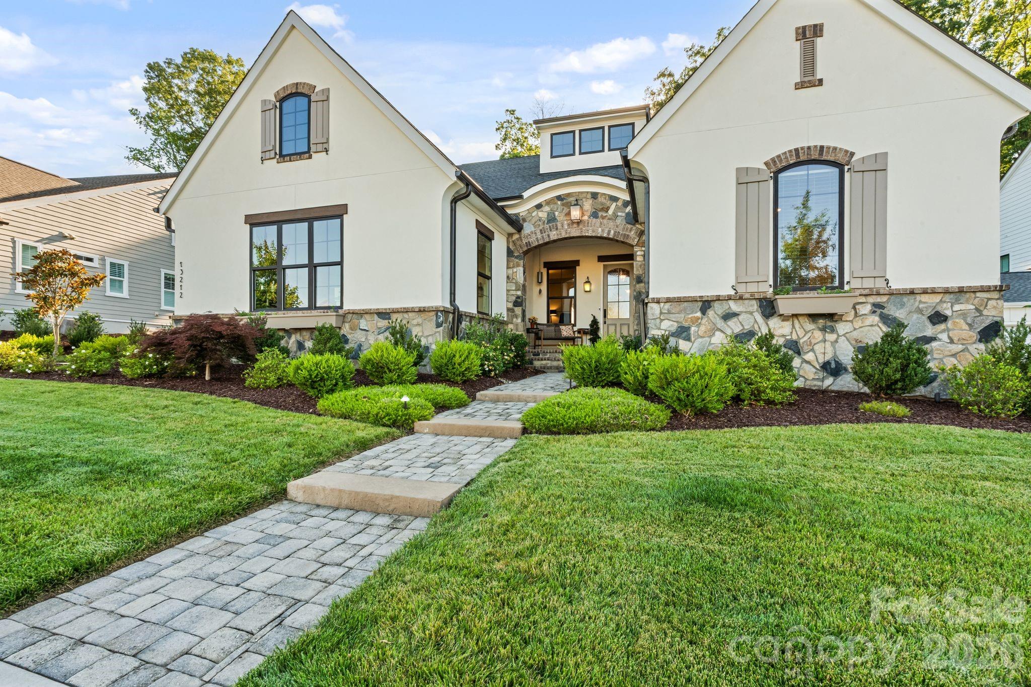 13212 Oak Farm Lane
