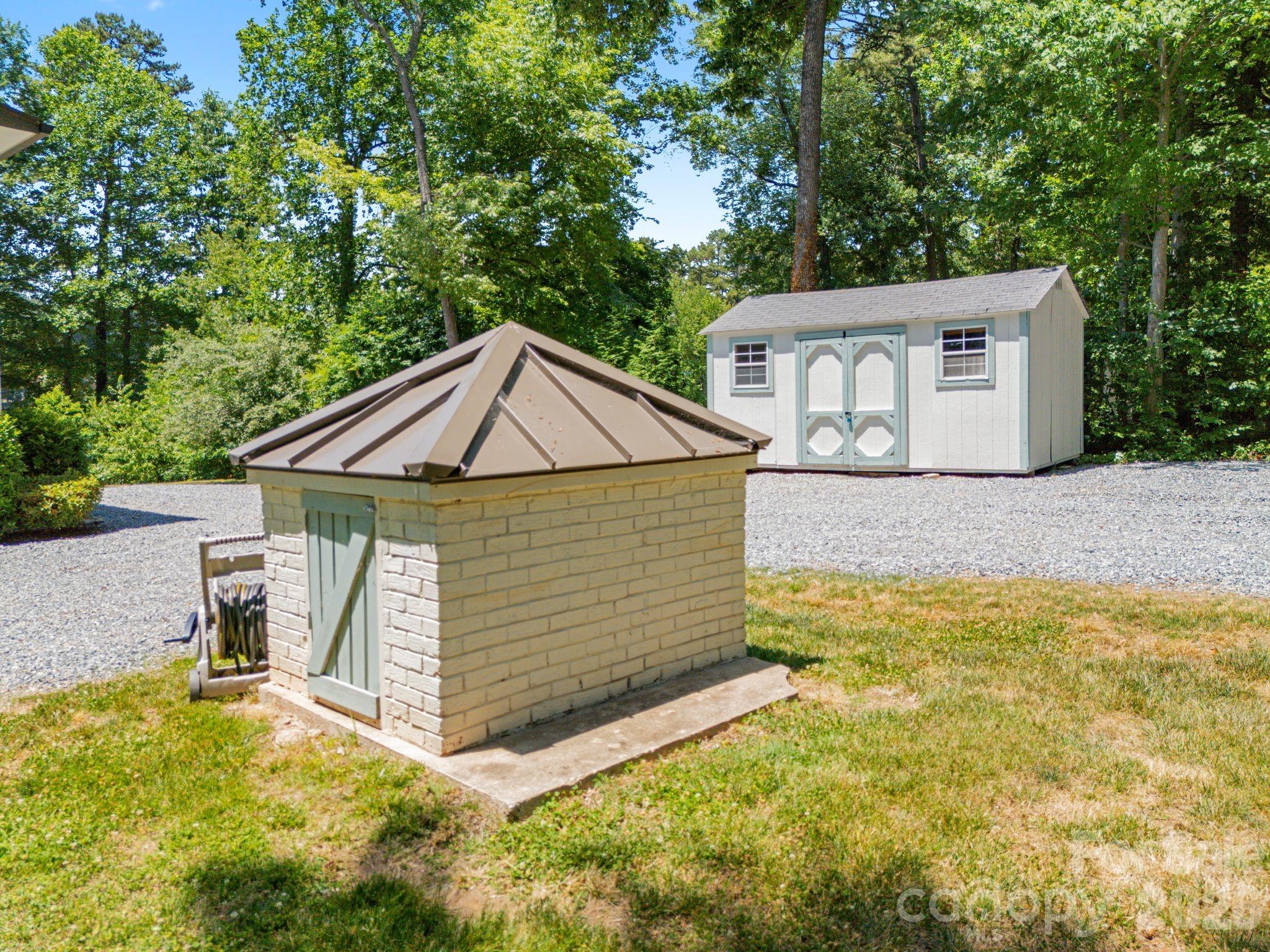 383 Sundown Road