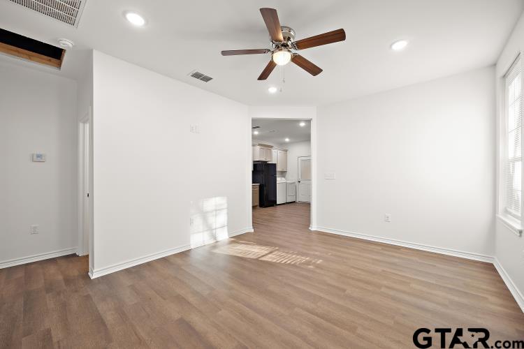506 Neches St.