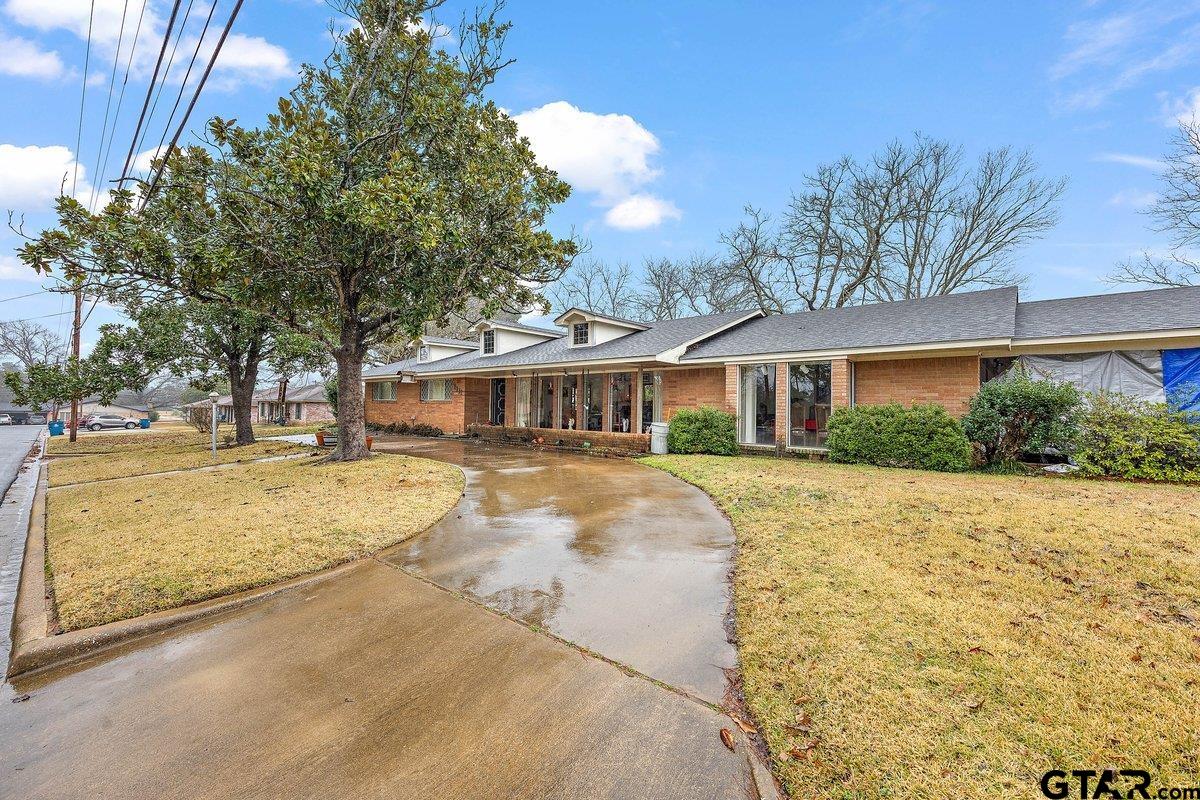 2311 Briarwood Drive
