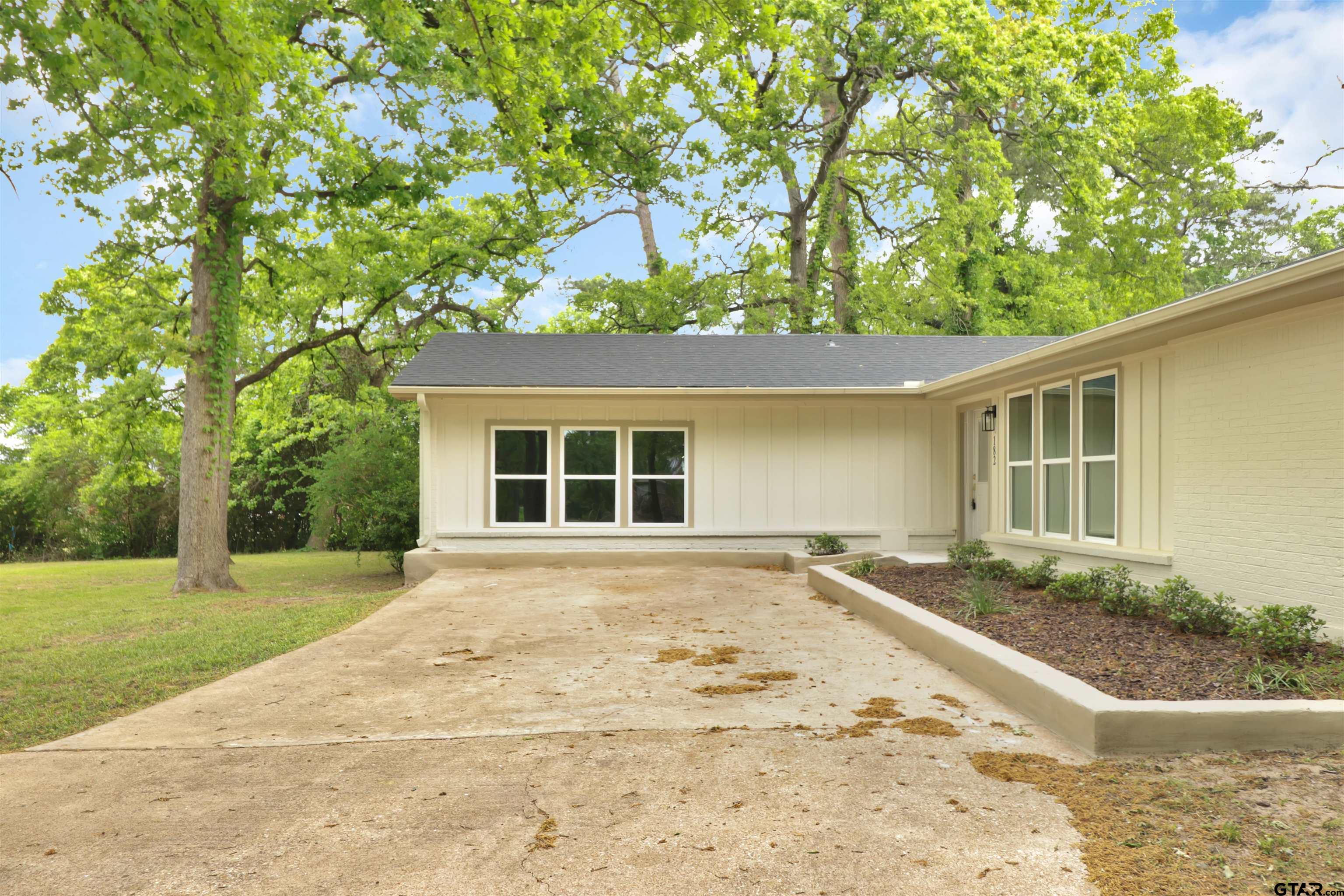 182 County Road 1329