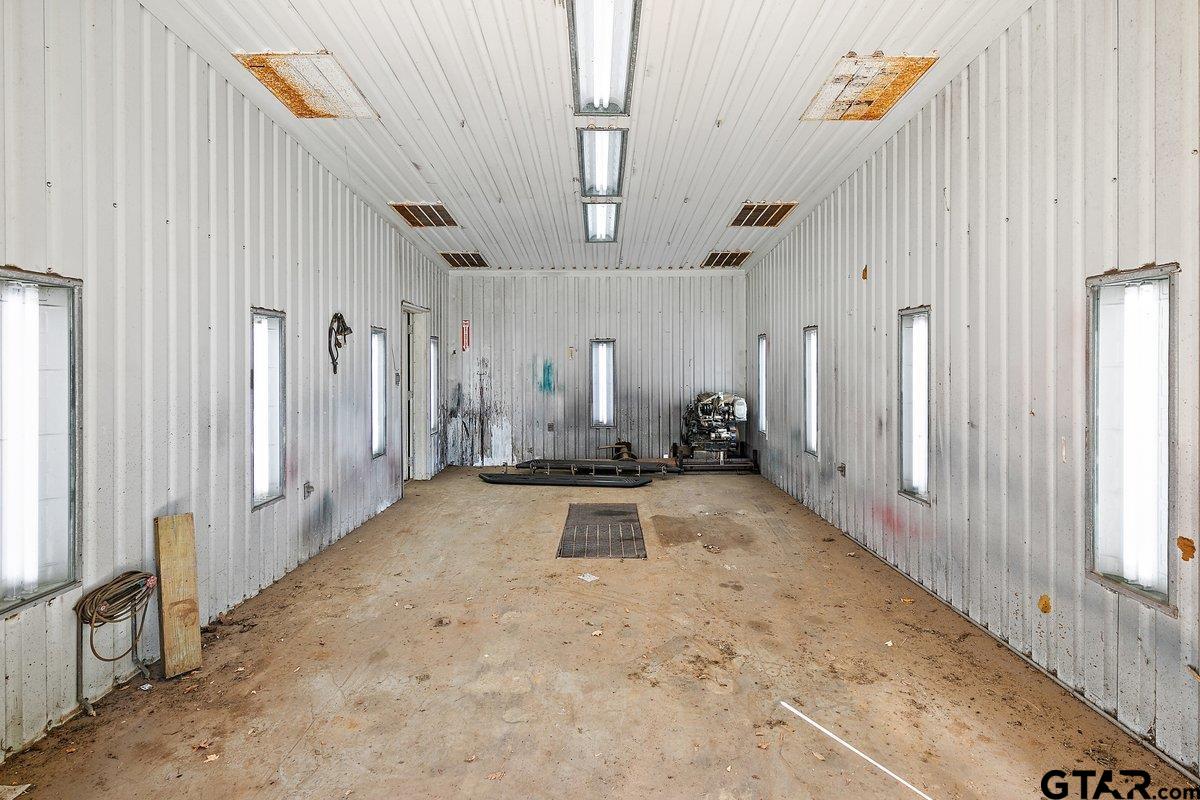 28524 US HWY 69 N