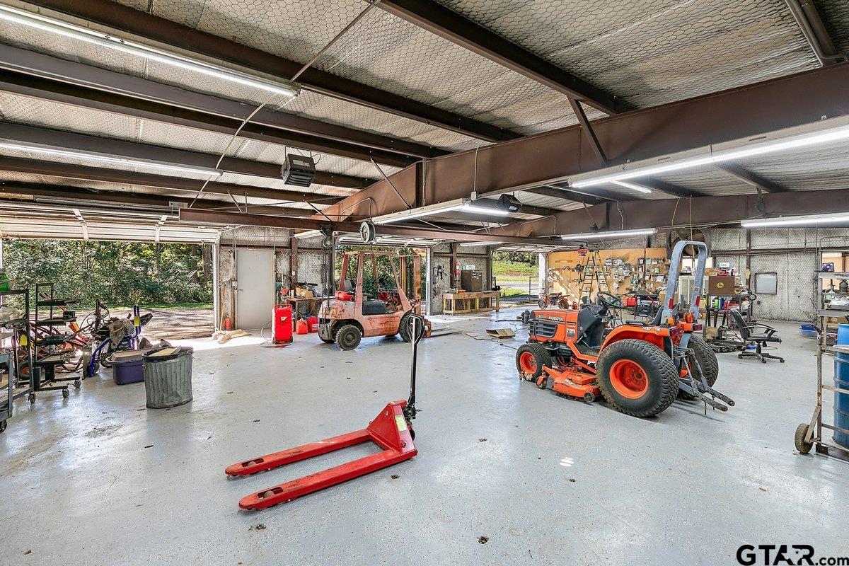 28524 US HWY 69 N