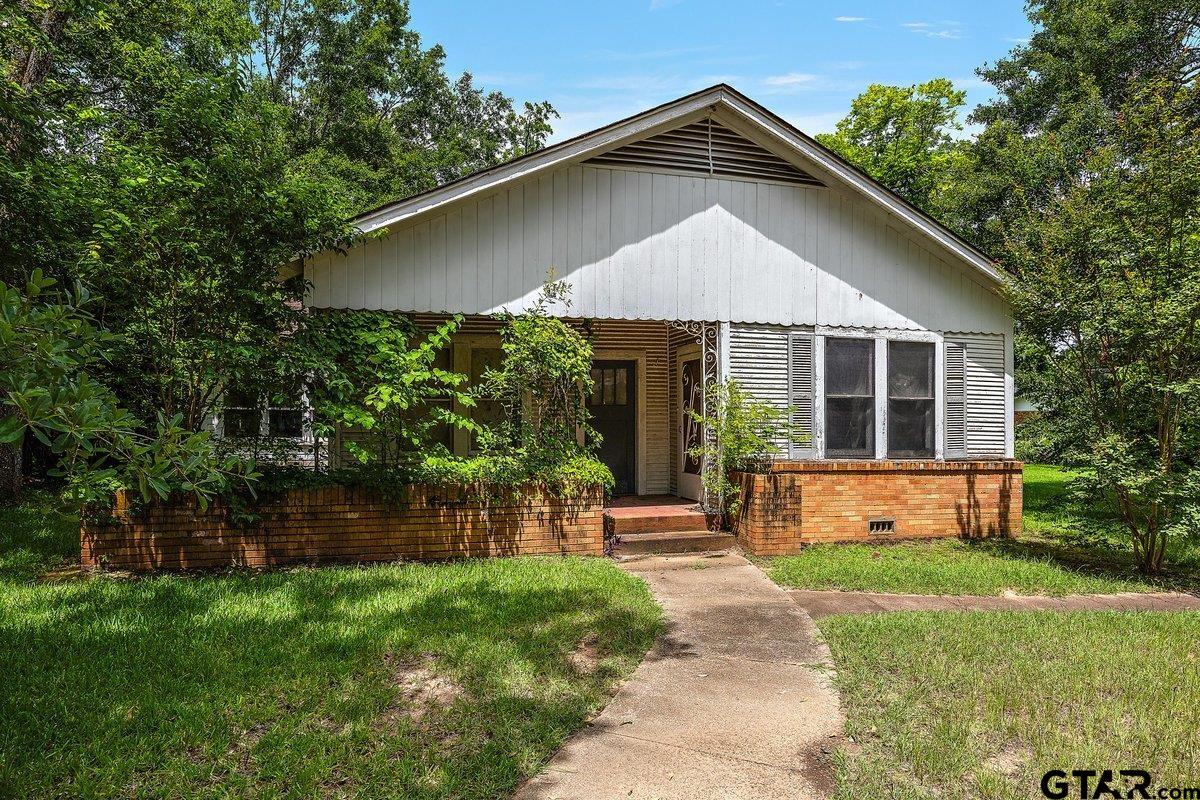 403 N 6th Street