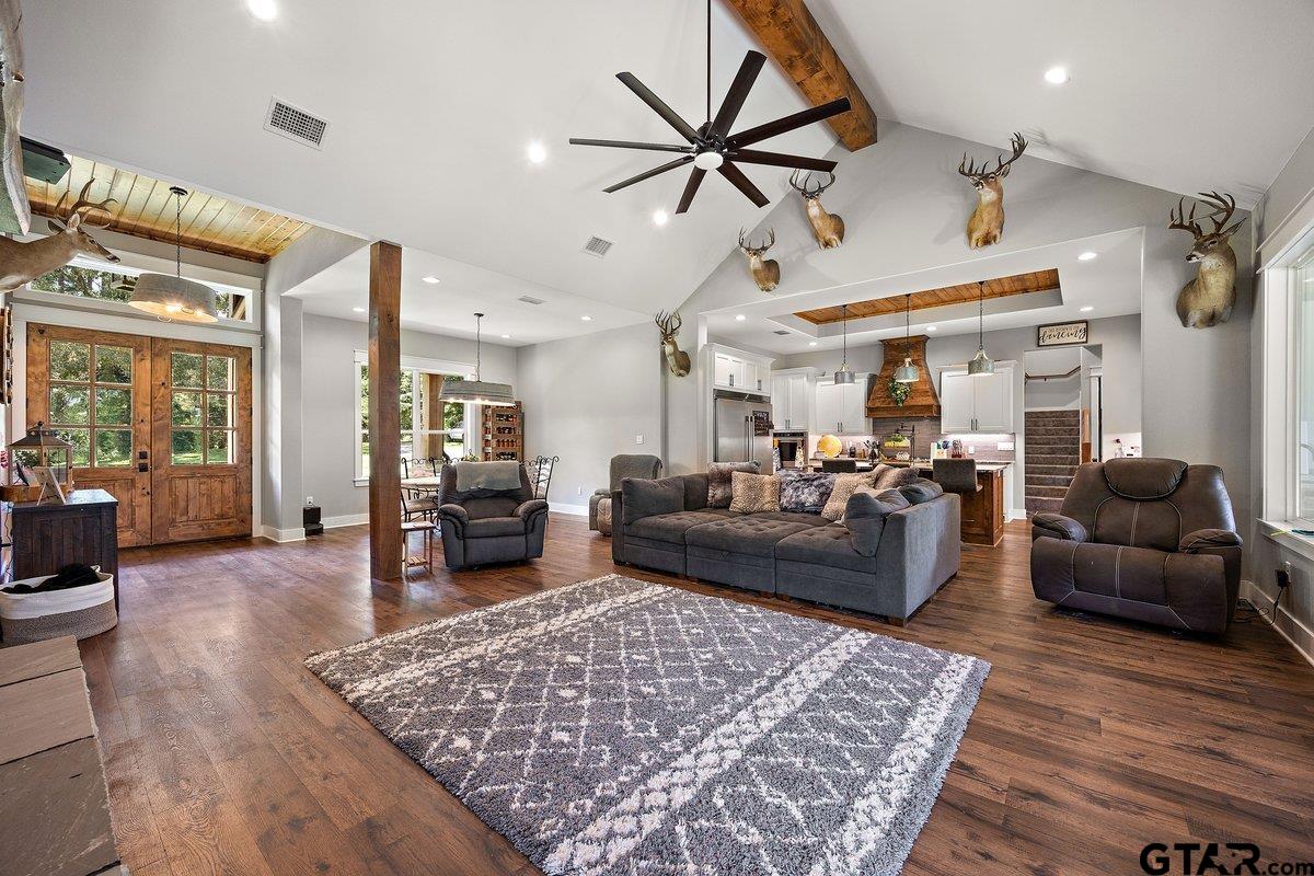 2565 County Road 2103