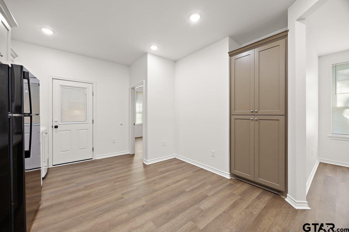 502 & 504 Neches Street