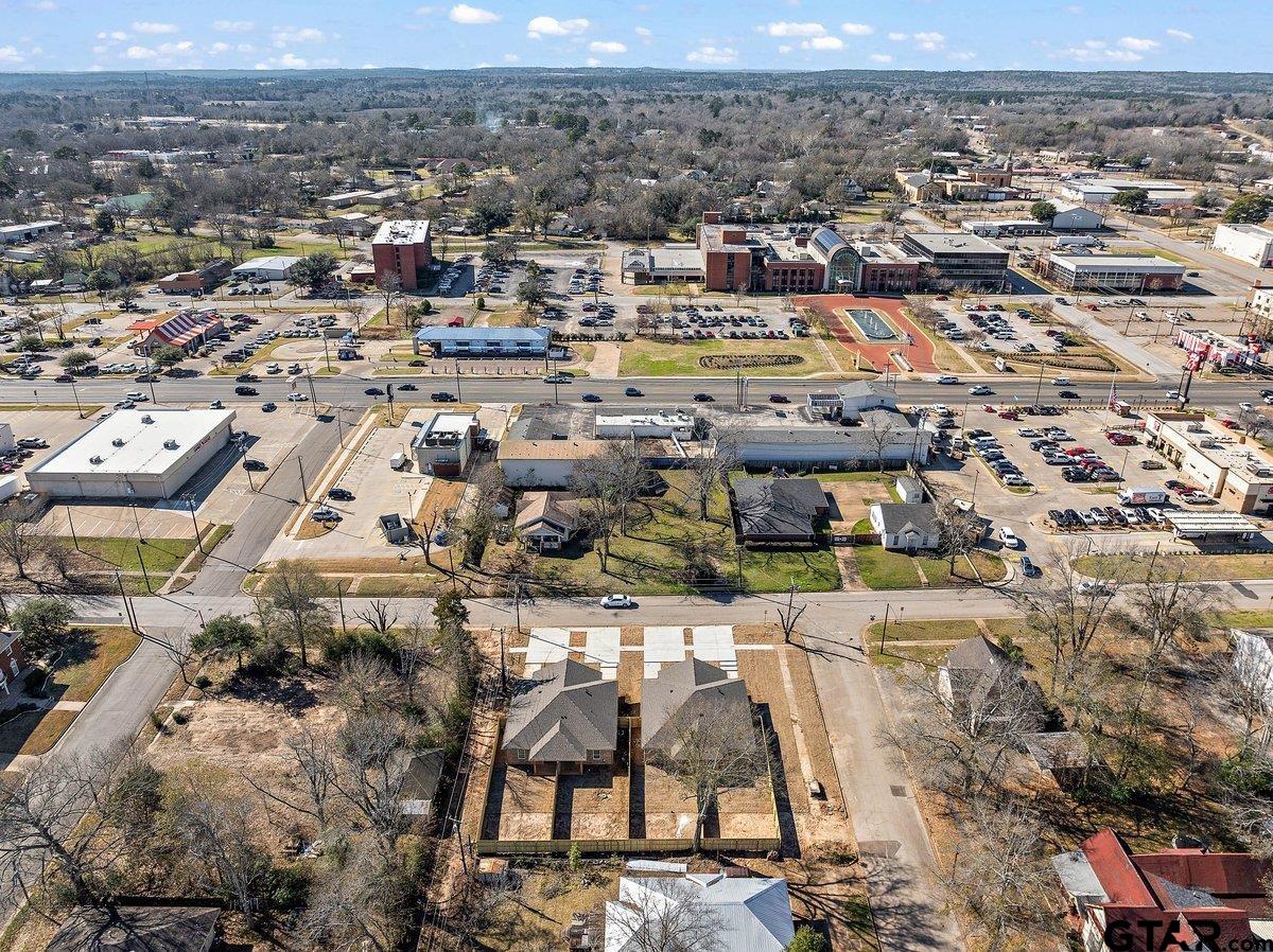 506 & 508 Neches Street