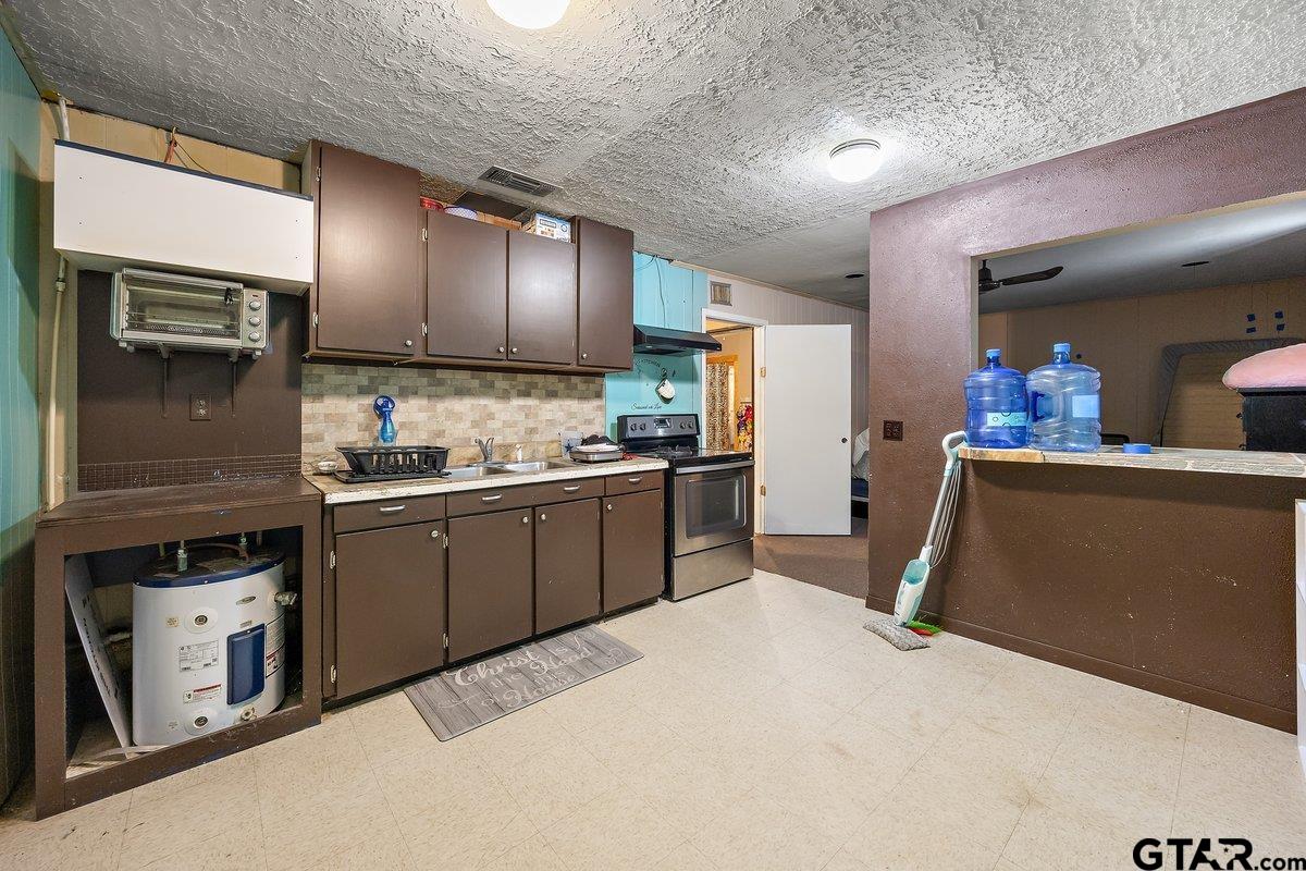 439 Frankston