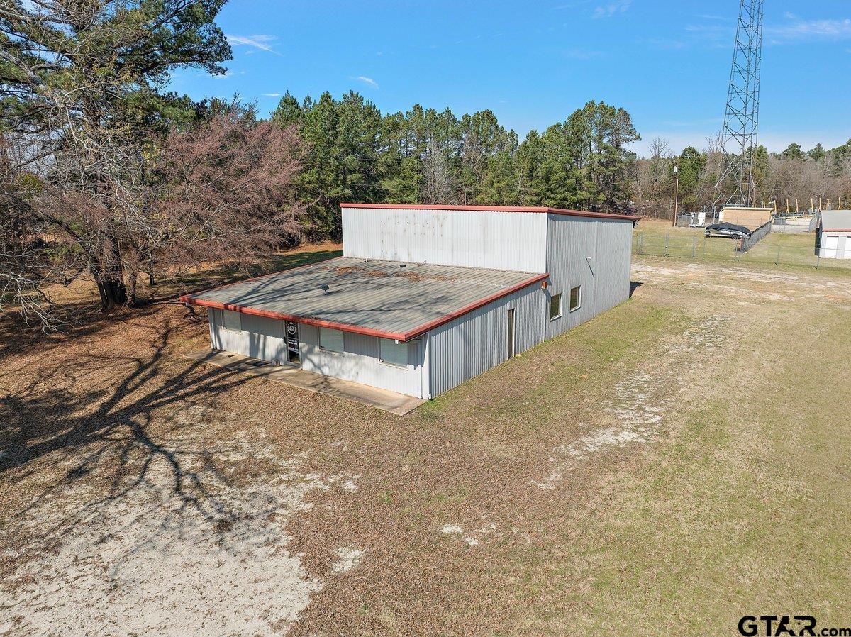 10521 HWY 271