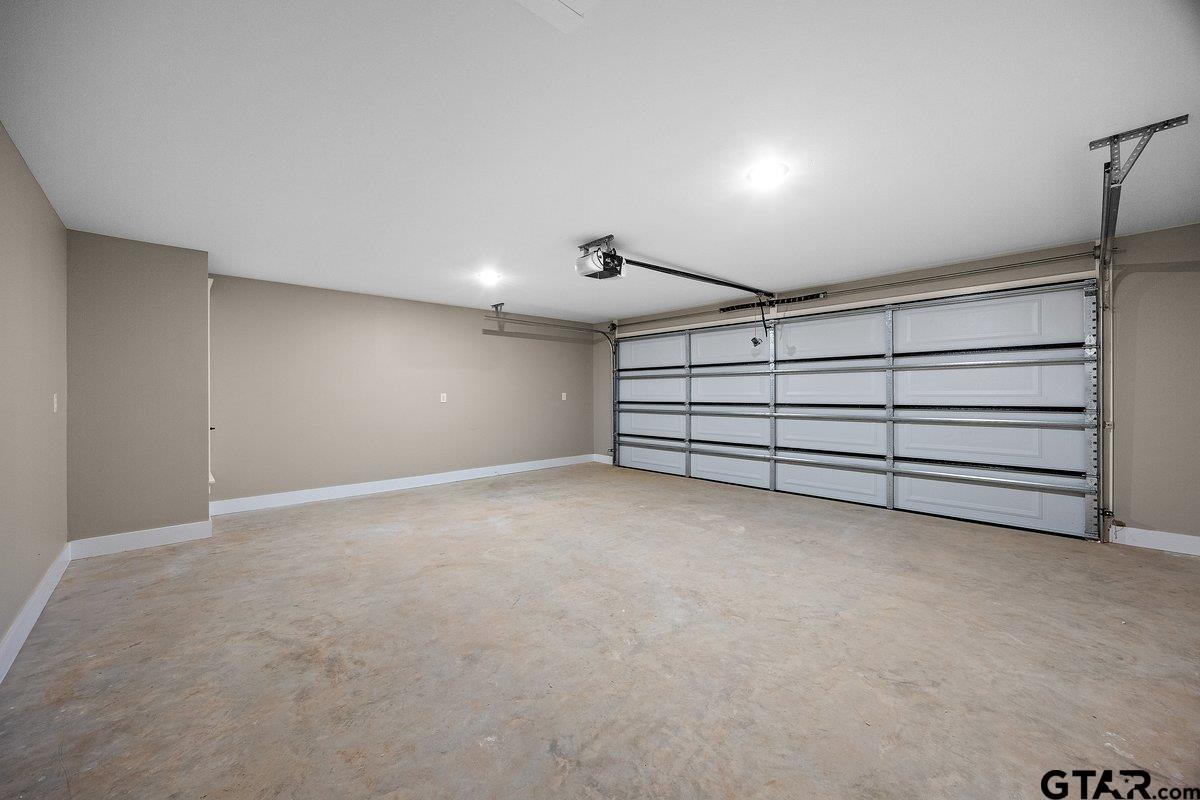 437 Tara Ln