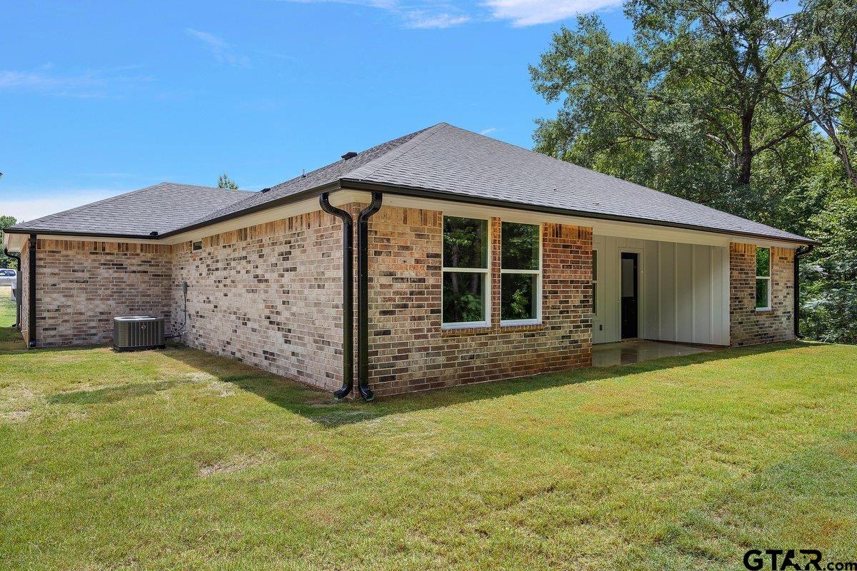 437 Tara Ln