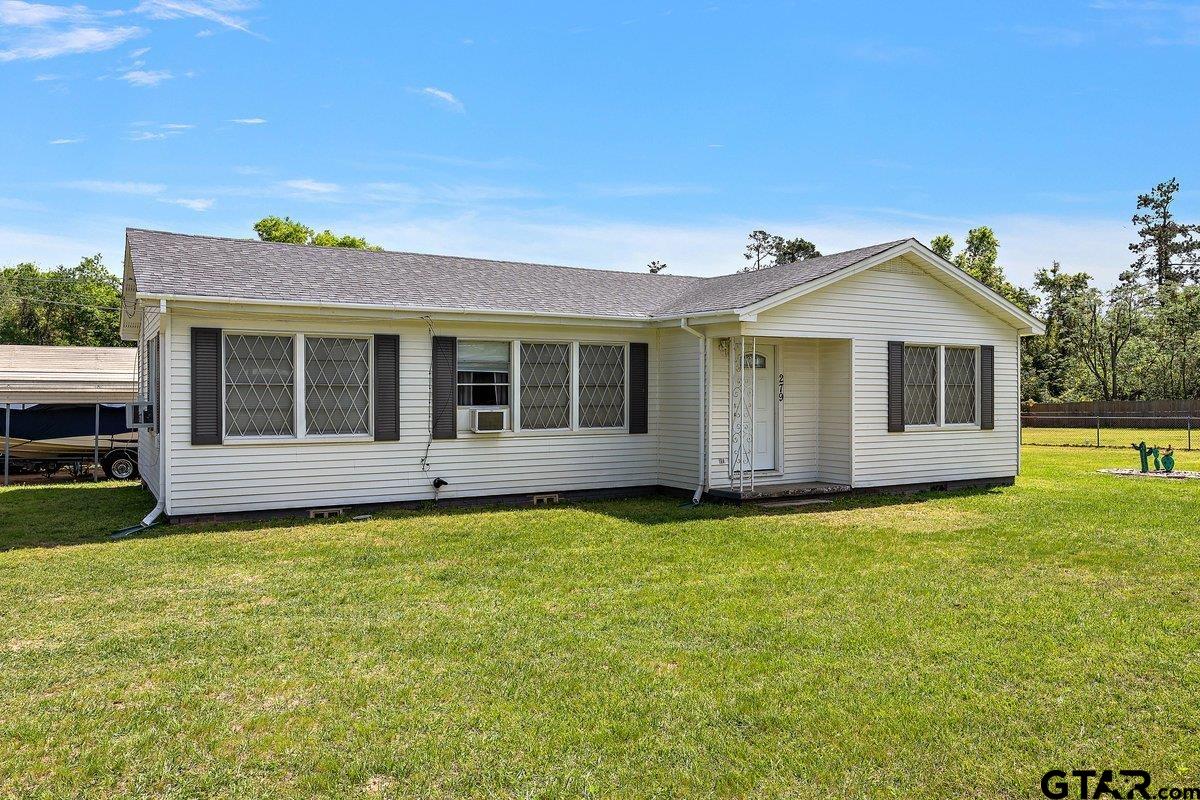 279 Fairview St