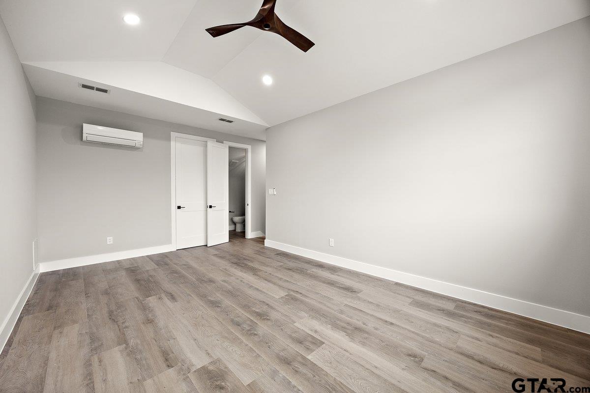 302 Canal St