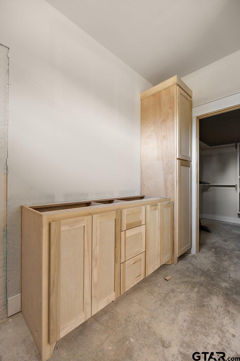 111 Ellis St