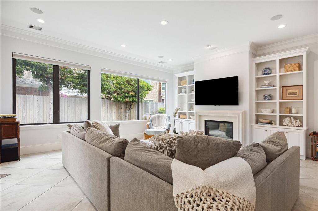 4022 Coleridge Street