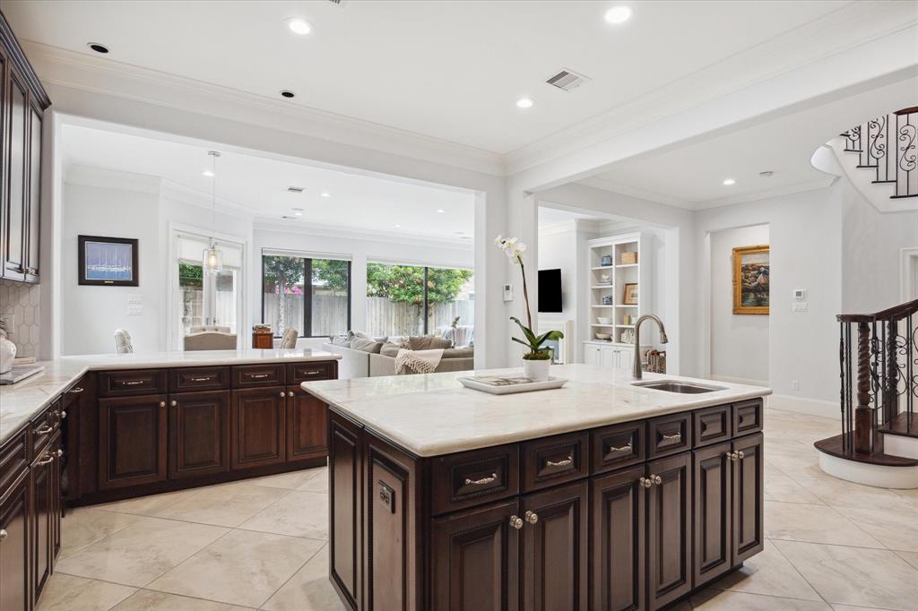 4022 Coleridge Street