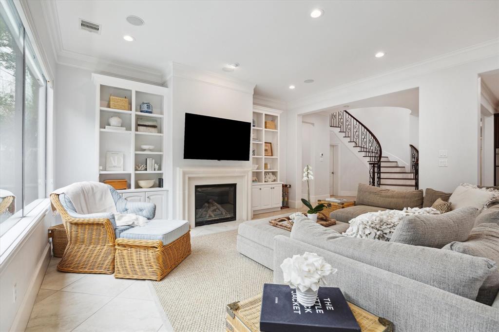 4022 Coleridge Street