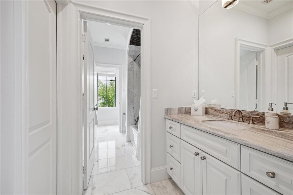 4022 Coleridge Street