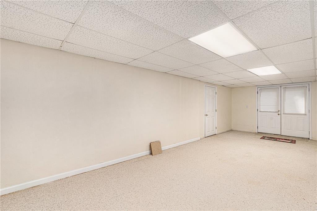 100 Cross Creek Drive