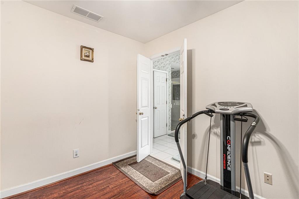 100 Cross Creek Drive