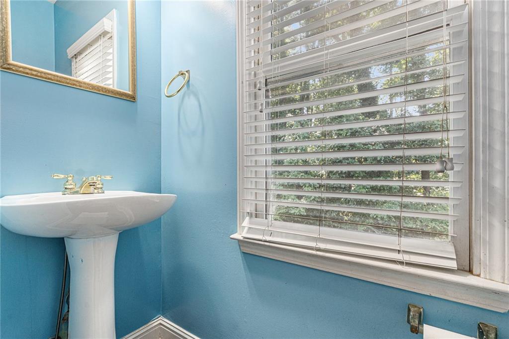 100 Cross Creek Drive