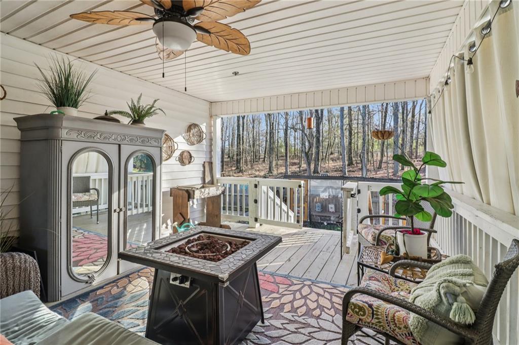 6150 Oak Grove Circle