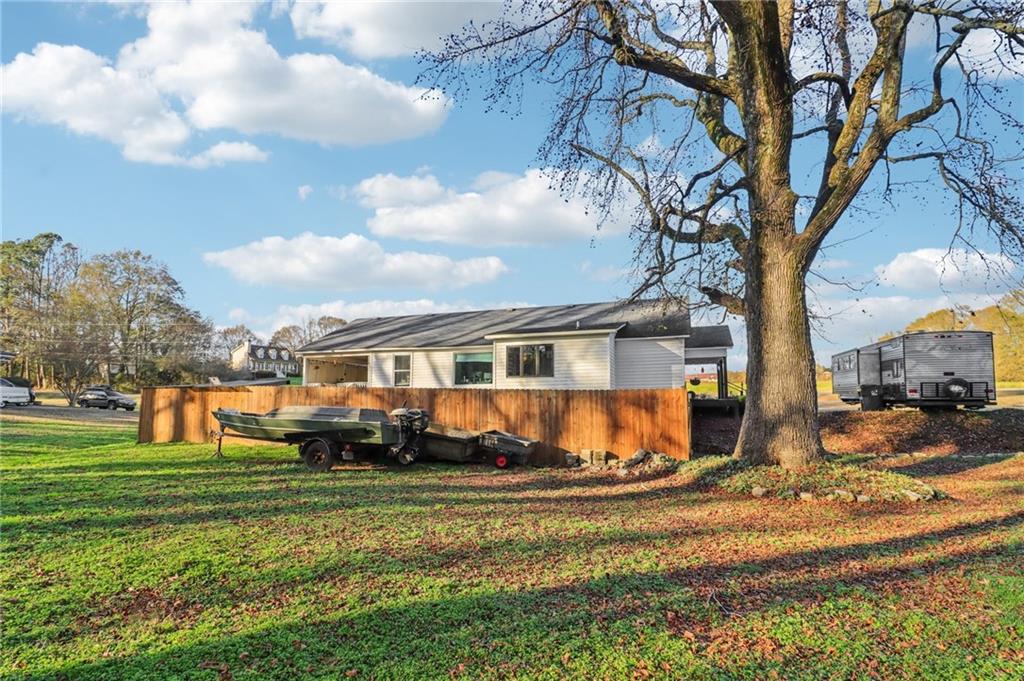 6150 Oak Grove Circle