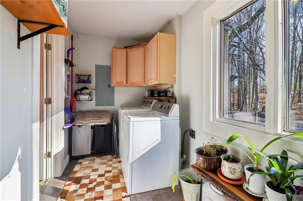 6150 Oak Grove Circle