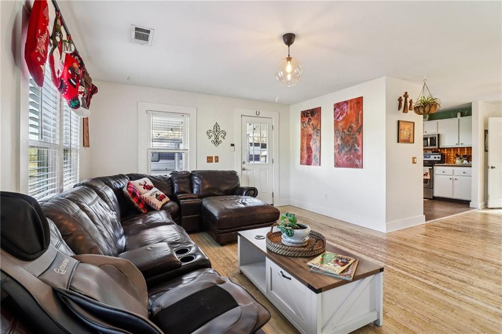 6150 Oak Grove Circle