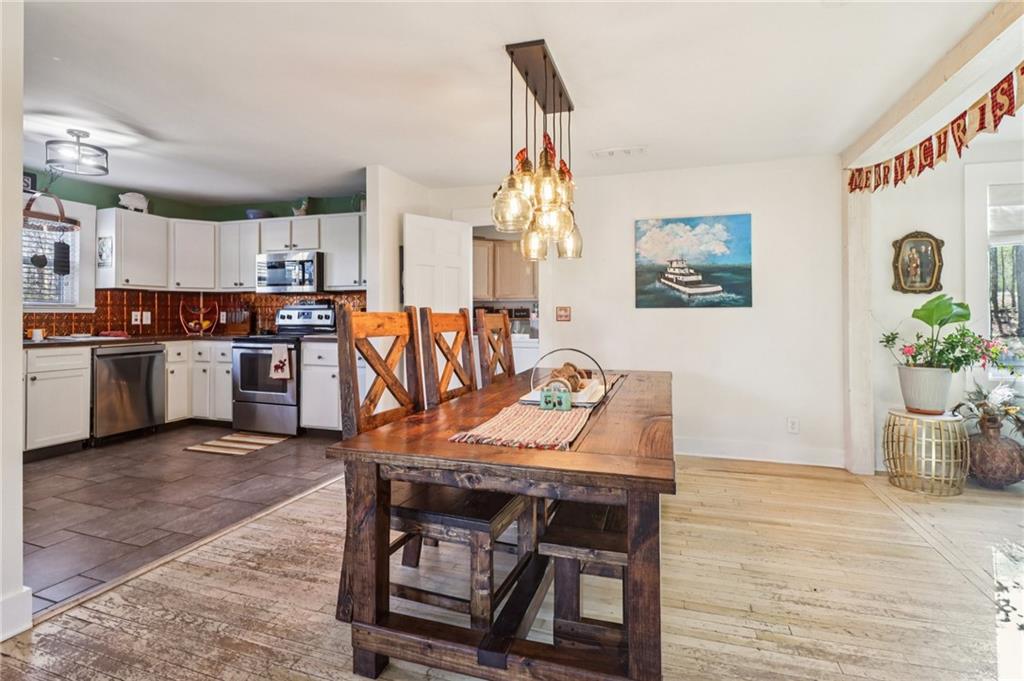 6150 Oak Grove Circle