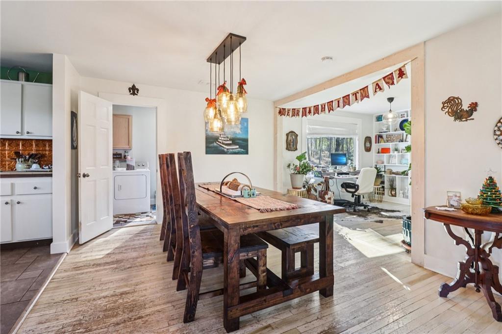 6150 Oak Grove Circle