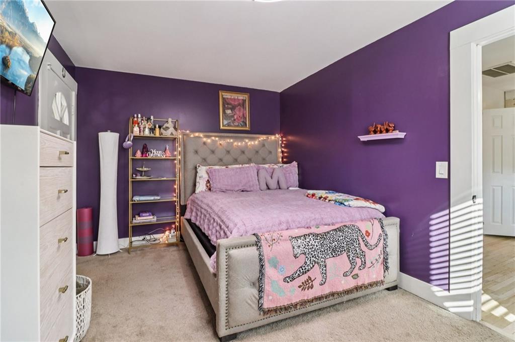 6150 Oak Grove Circle