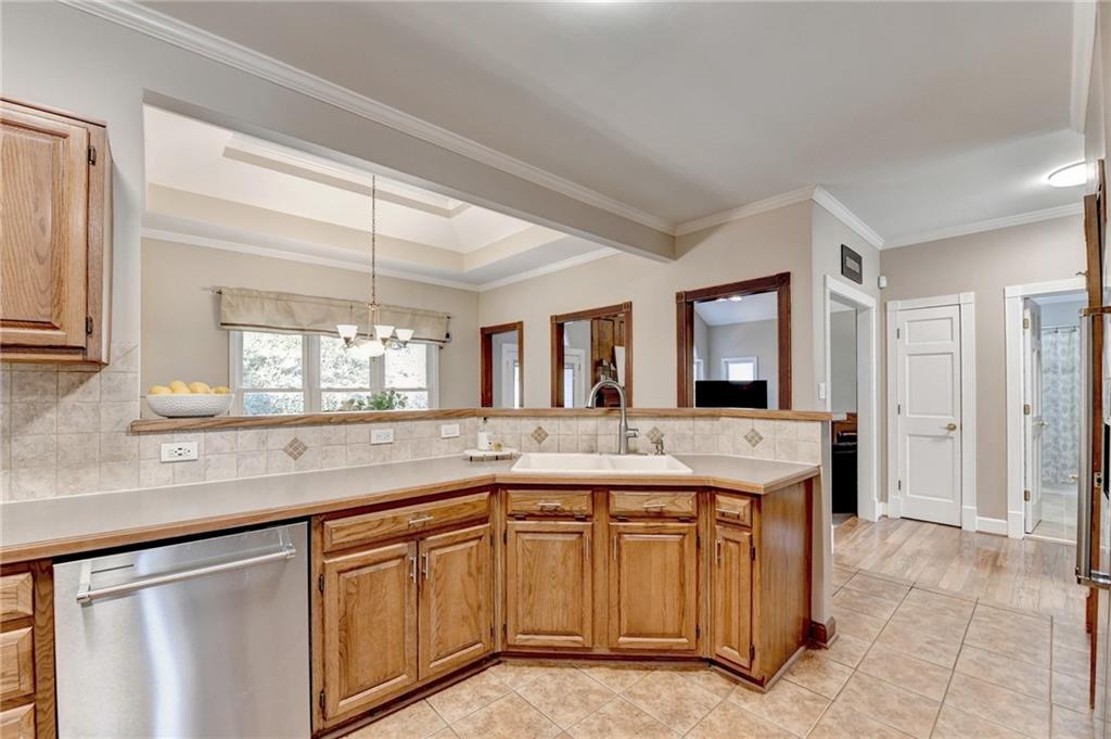 2980 Georgian Manor Drive